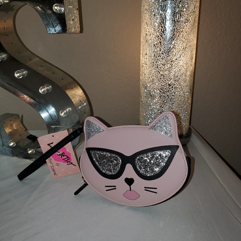 Light pink cat themed purse